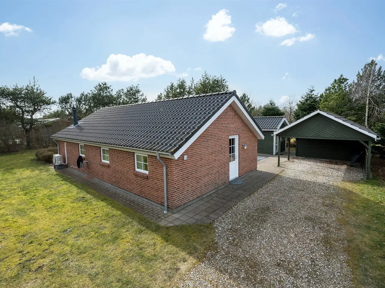 Billede 4 - Dejligt sommerhus udlejes i roligt område