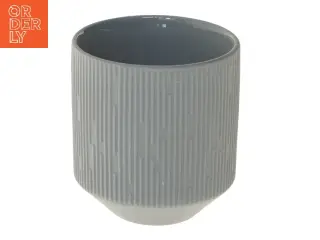 Grå vase fra House of Sander (str. Ø 9 cm længde 10 cm)