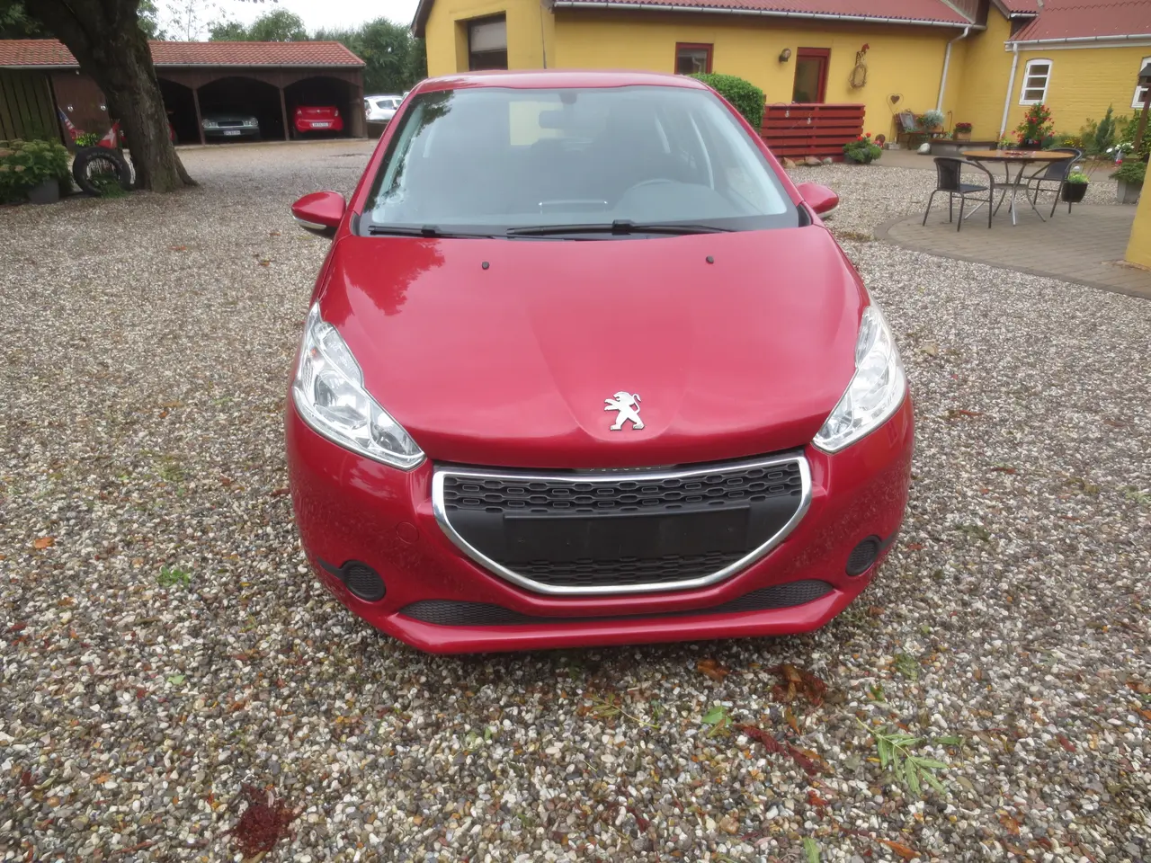 Billede 3 - Pæn Peugeot 208 1.2 i År 14. Nysynet.