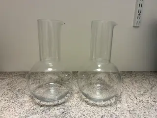 2 stk. karafler, H 26 cm. 
