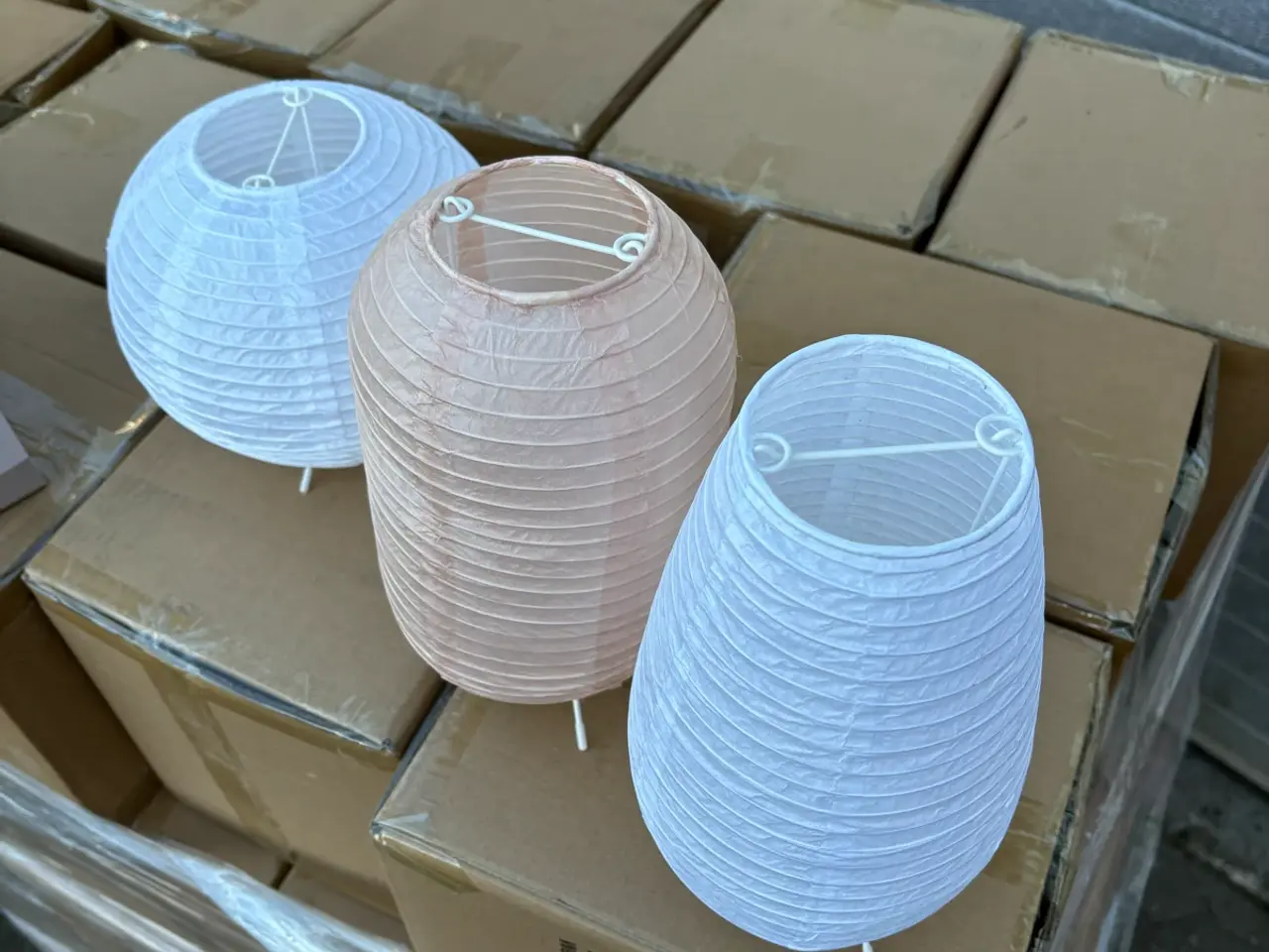 Billede 3 - 353 stk bordlamper - NYE i kasser