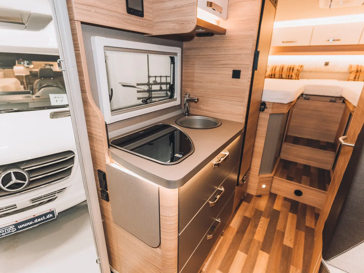 Billede 5 - Weinsberg Mercedes-Benz 640 MEG Suite Pepper Edition