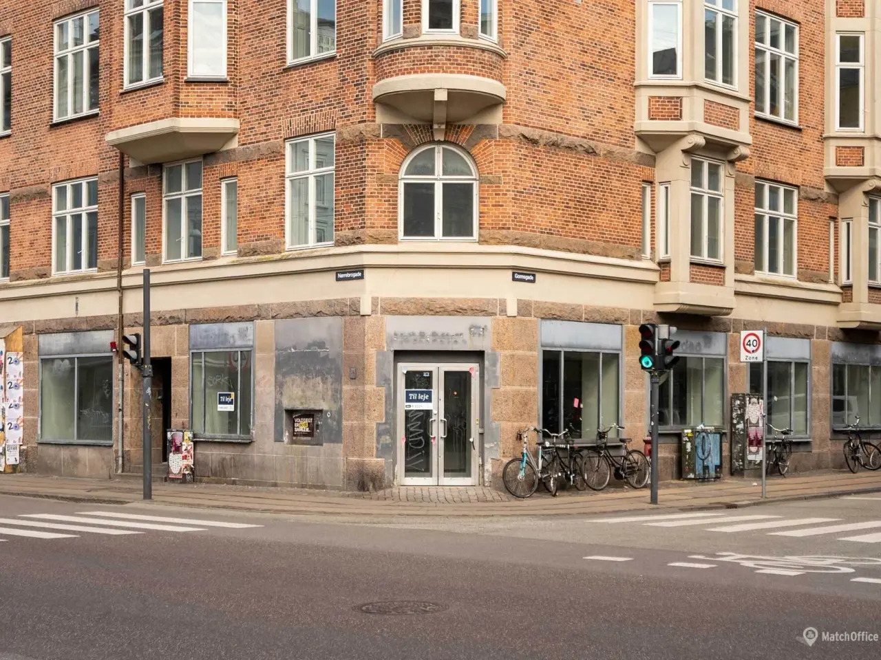 Billede 9 - Butik med god facade eksponering på Nørrebrogade - Eftertragtet hjørnelejemål.