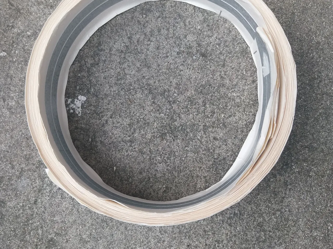 Billede 2 - Sparteltape 10 meter x 5 cm