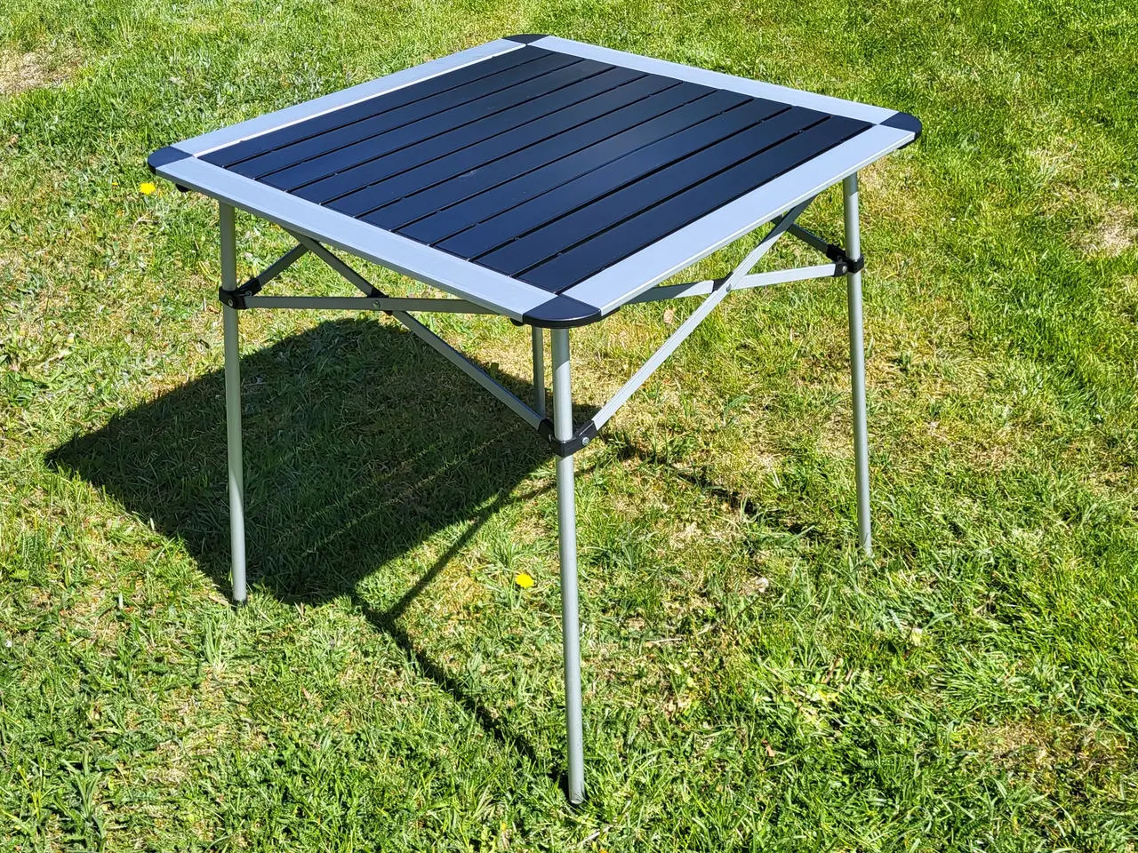 Billede 1 - Aluminiums foldebord med lameller