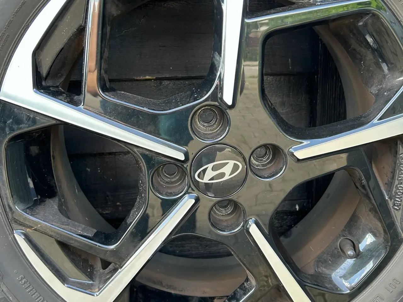 Billede 2 - 4 stk original Hyundai i20 alufælge med dæk sommer