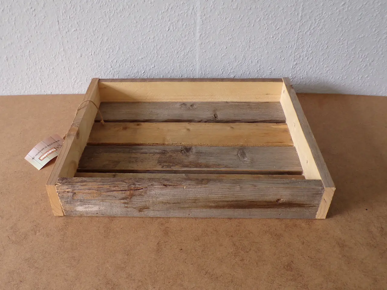 Billede 2 - Bakke i genbrugstræ med patina 45 x 35 cm