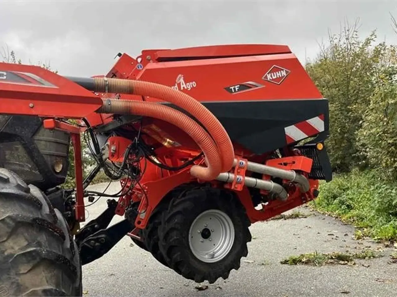 Billede 13 - Kuhn HR6040 med såmaskine Med dobbelt kammer fronttank