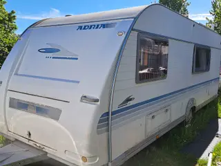 Rummelig stor 2005 fastliggervogn