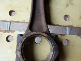 Fordson super major.   Pjelstænger
