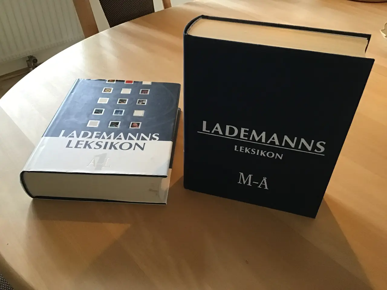 Billede 2 - Lademanns leksikon i to bind