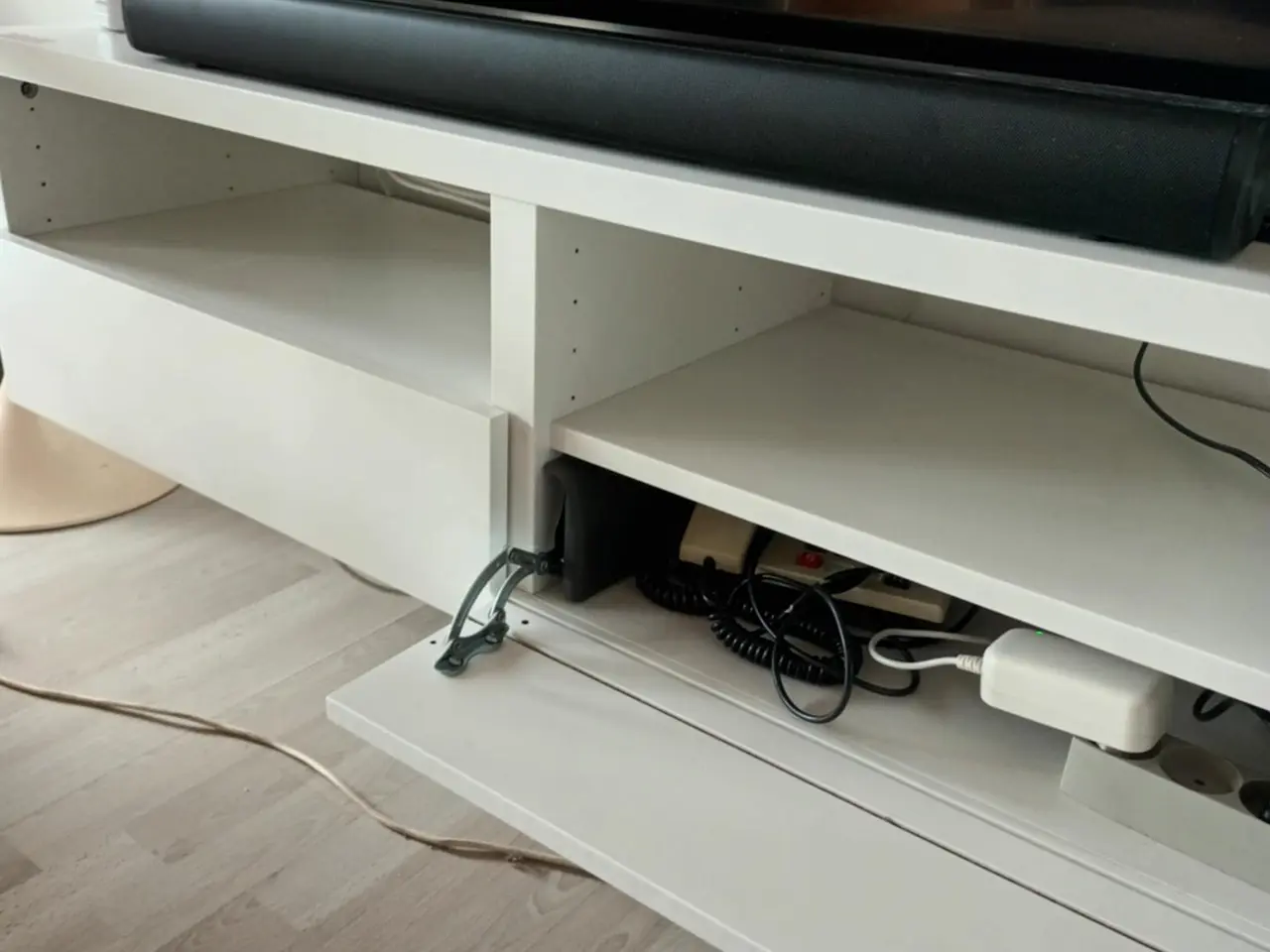 Billede 2 - TV reol til ophæng
