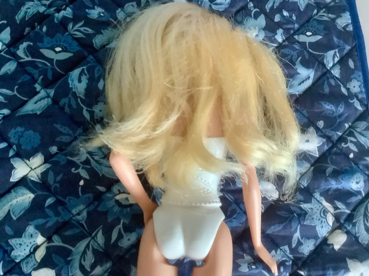 Billede 3 - Barbie med blondt hår.