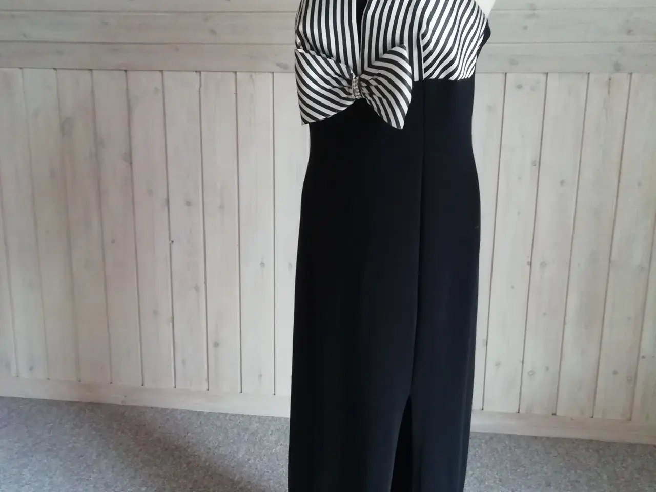 Billede 1 - Flot elegant gallakjole