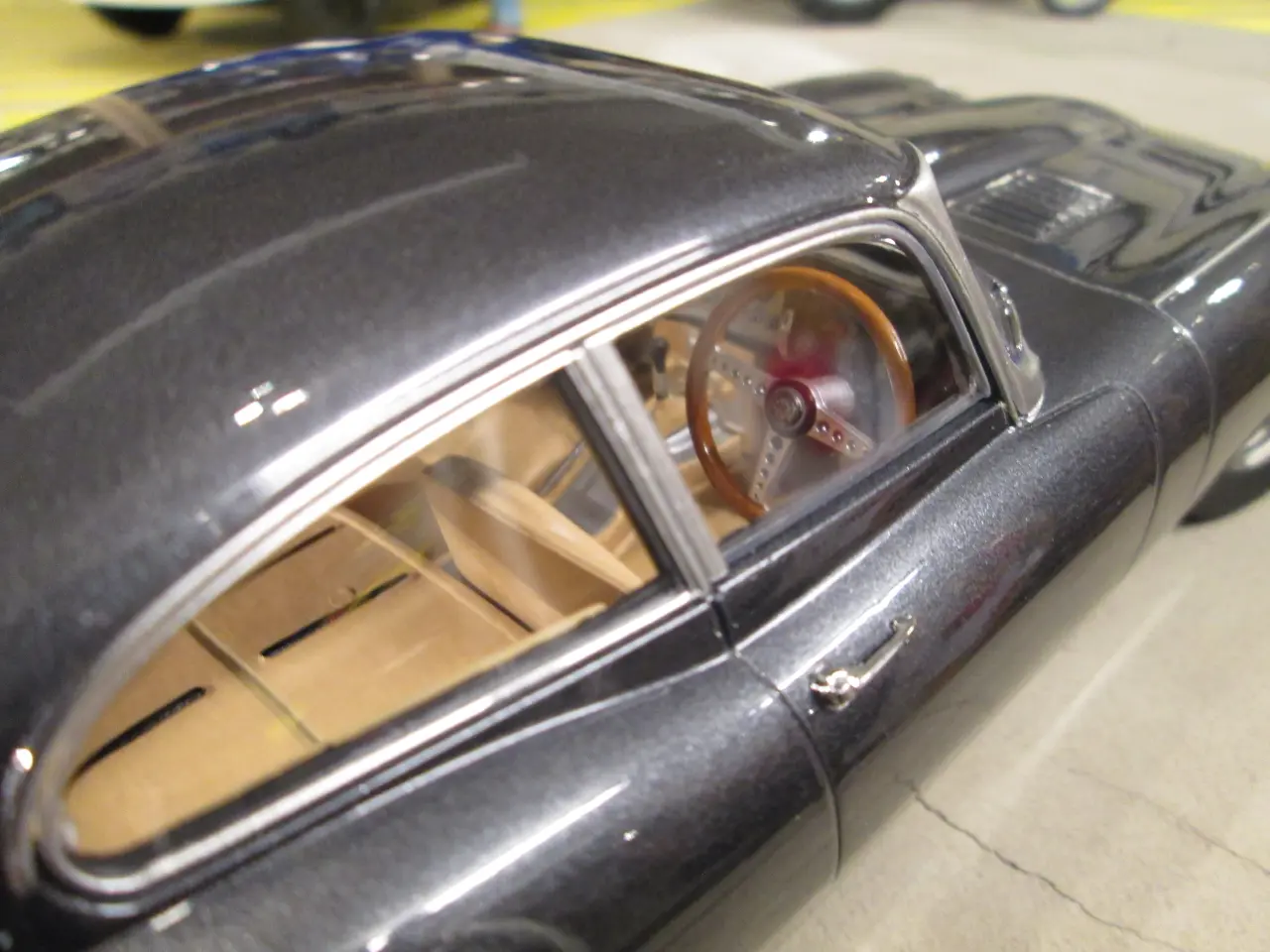 Billede 5 - Modelbil Jaguar E-Type KK-Scale 1:18