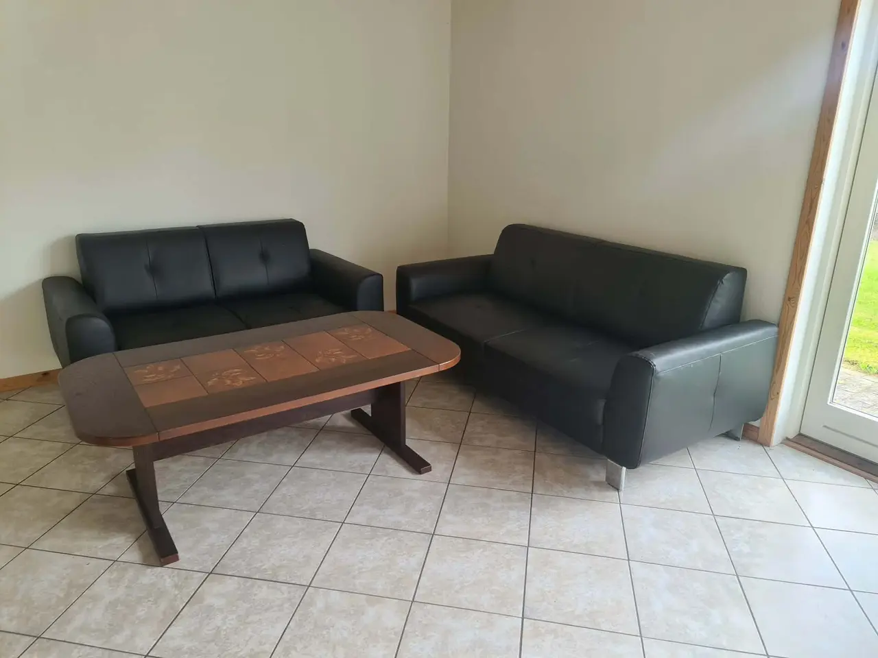 Billede 2 - LÆDER sofa gruppe  med bord 