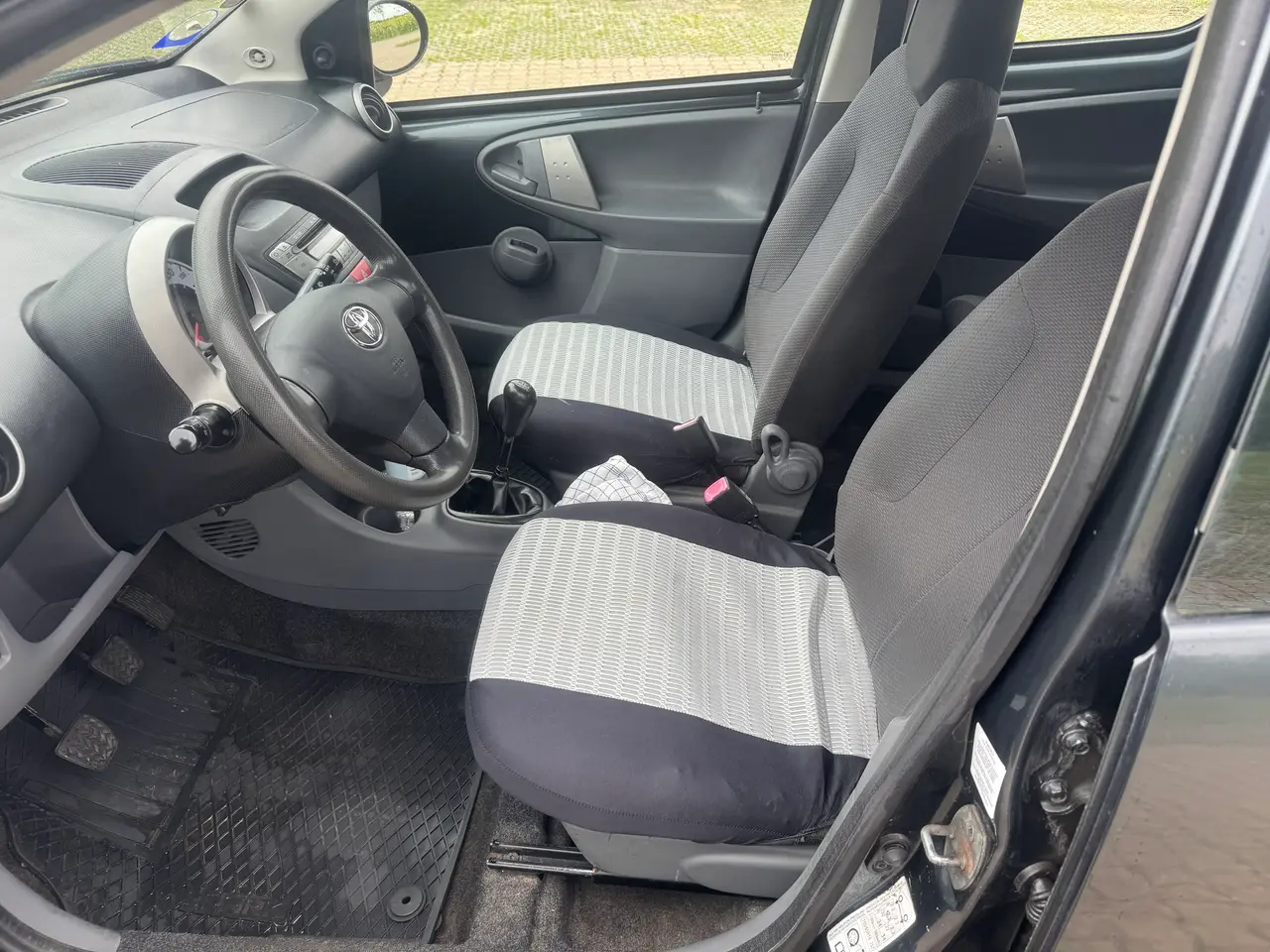 Billede 12 - Toyota Aygo 1,0 5d kun 460kr i afgift Årg2008