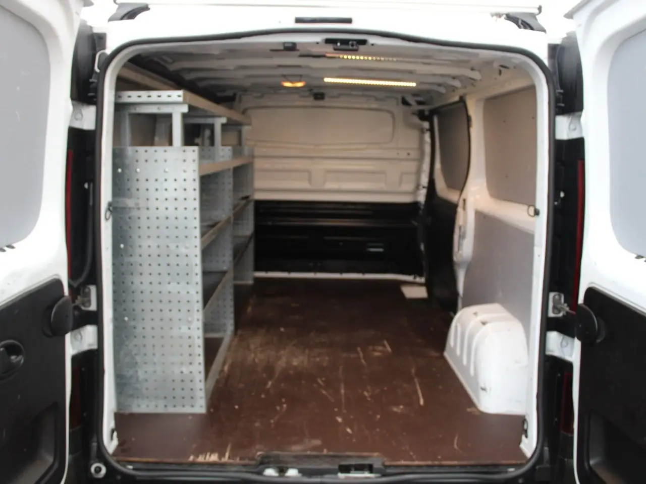 Billede 1 - Renault Trafic T29 2,0 dCi 120 L2H1