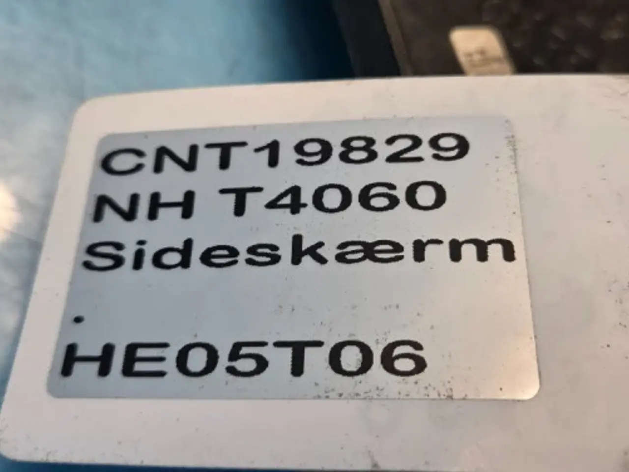 Billede 10 - New Holland T4060 Sideskærm R. 87616355