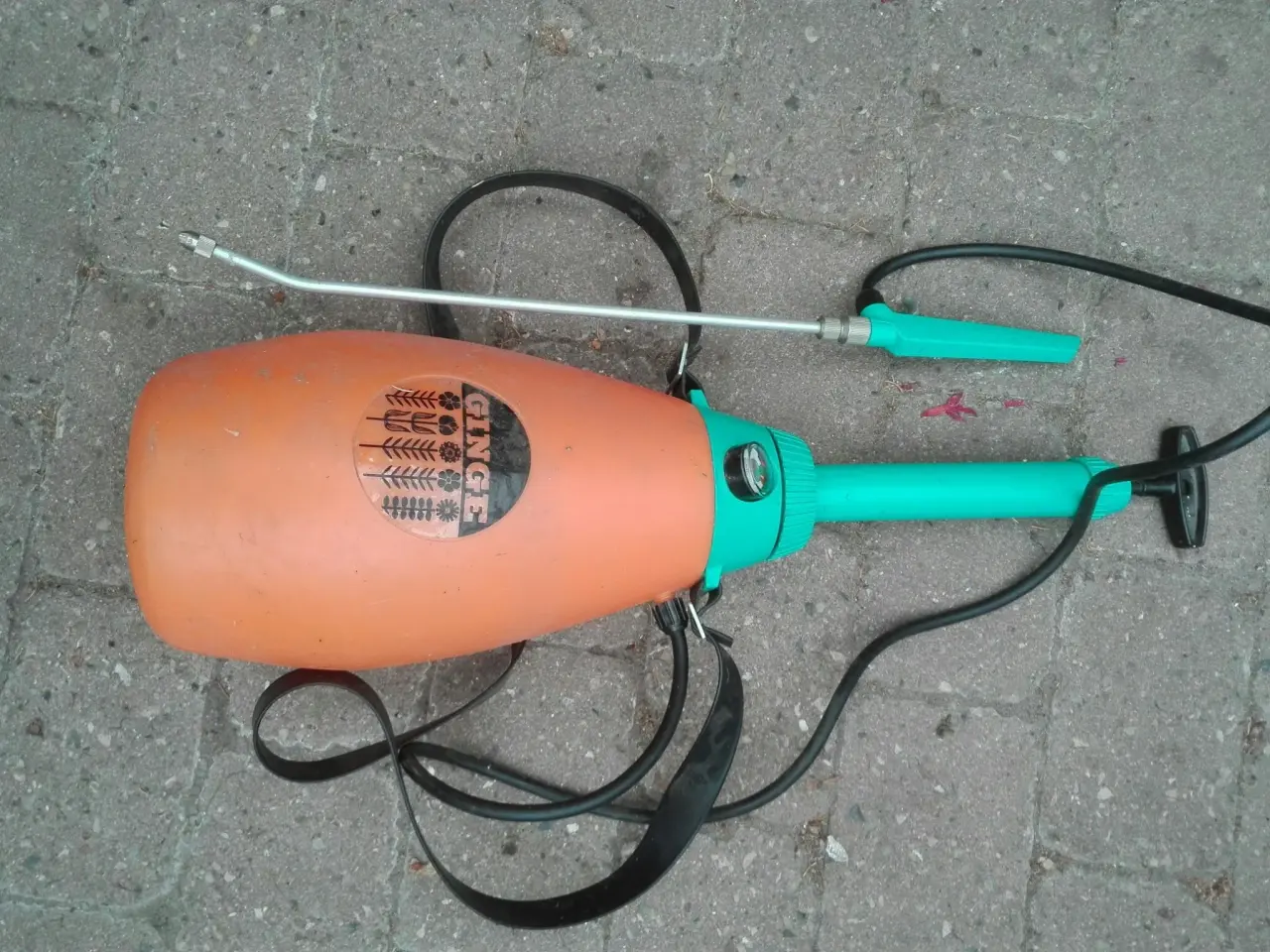 Billede 1 - Ginge sprøjte 5 liter. Giv bud.