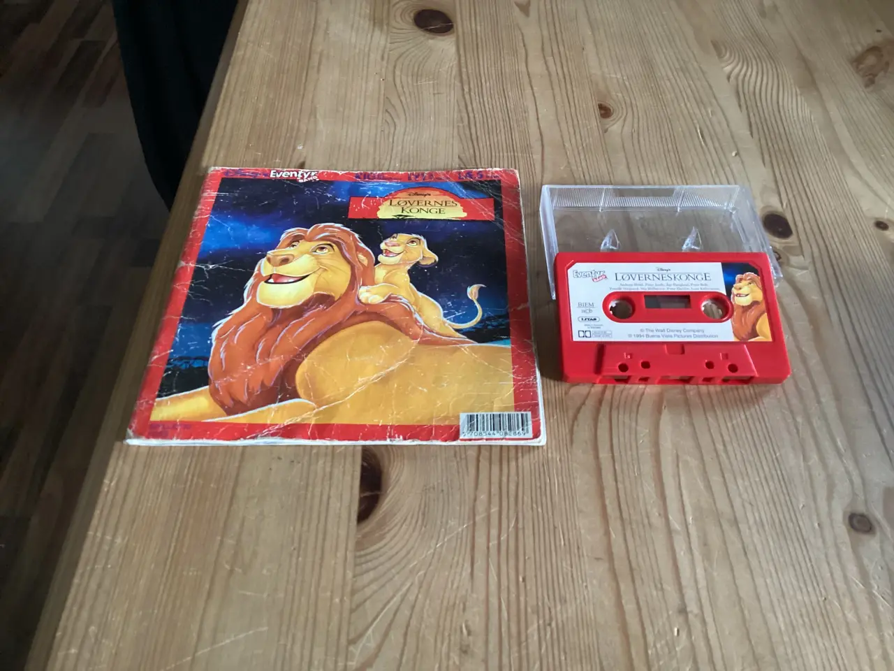 Billede 1 - Lyt og Læs. Bog og Bånd. 6 Stks.