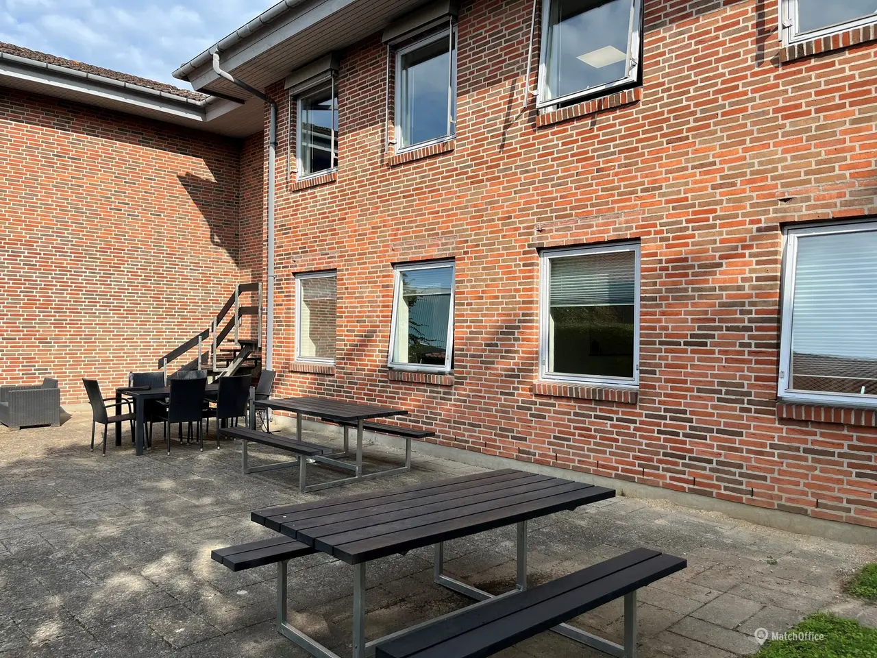 Billede 12 - Lager- & kontorlejemål med fælles kantine og mødefaciliteter