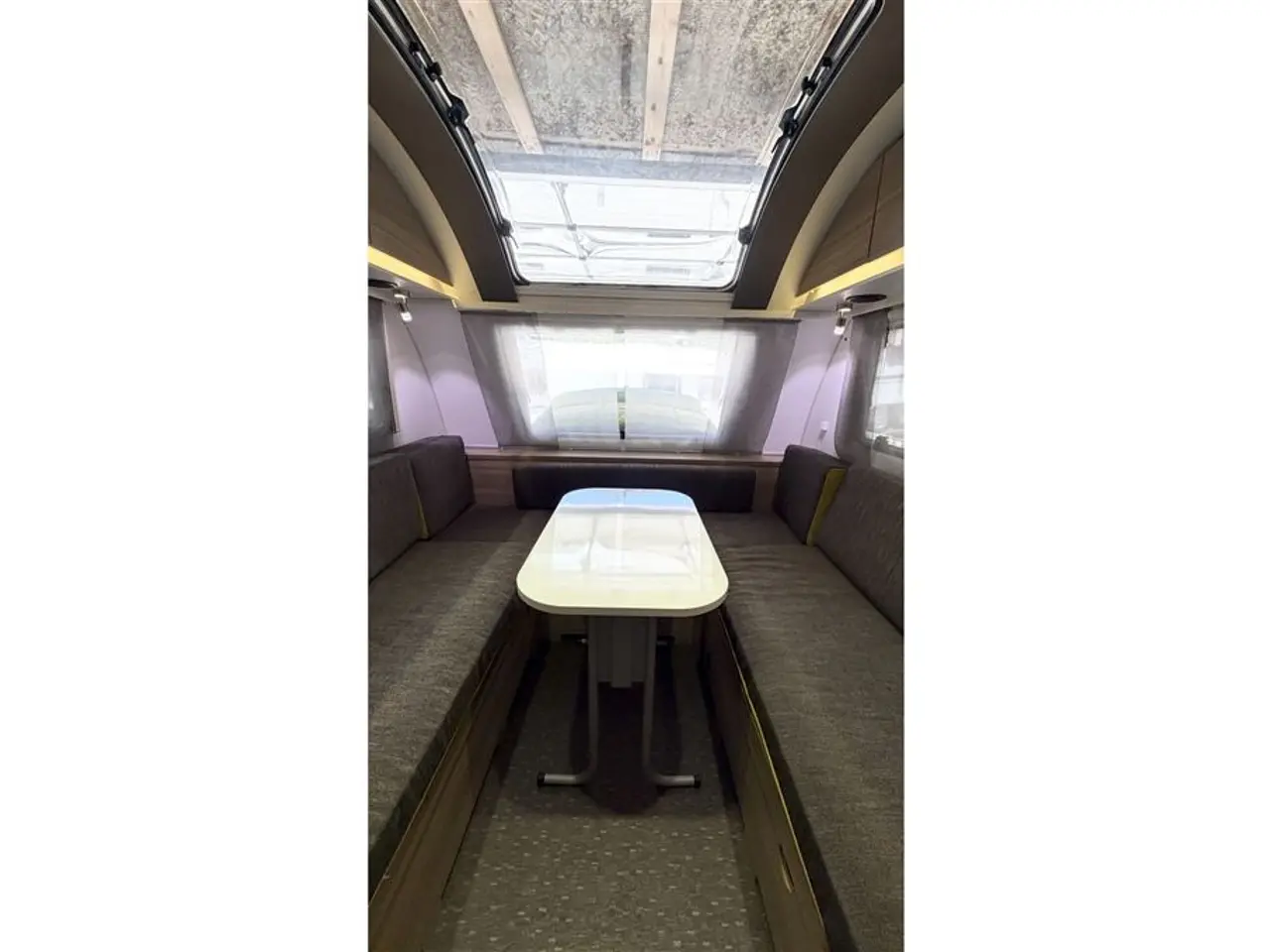 Billede 7 - 2015 - Adria Altea 362 4four XH   Enkeltsenge-Lamel-Køje-Mover-Telt