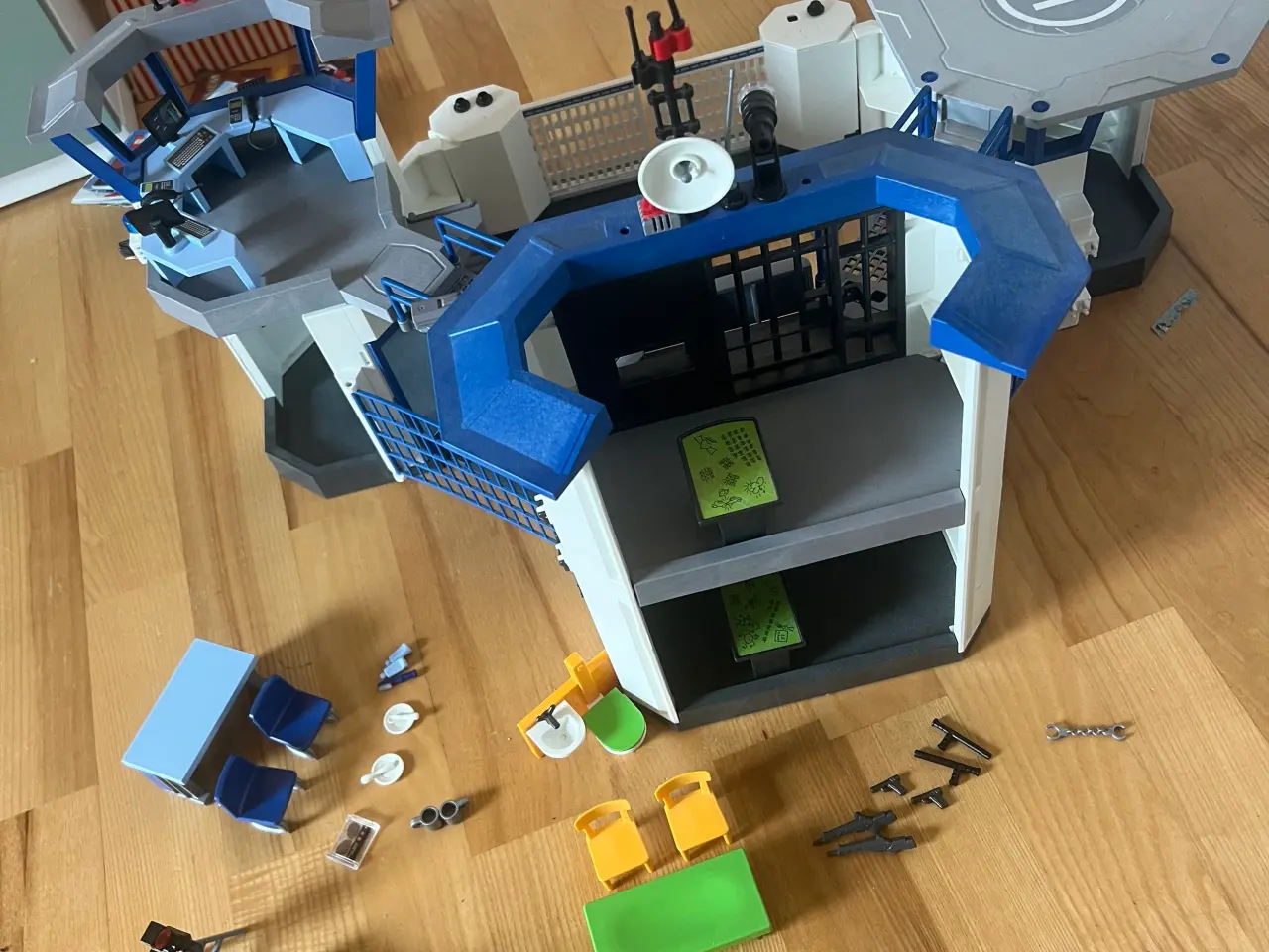 Billede 1 - Play mobil politi station