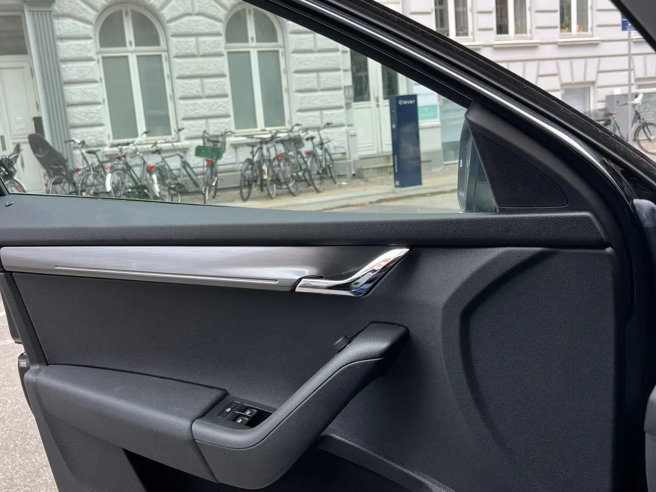 Billede 8 - Velholdt Octavia med lav kilometerstand