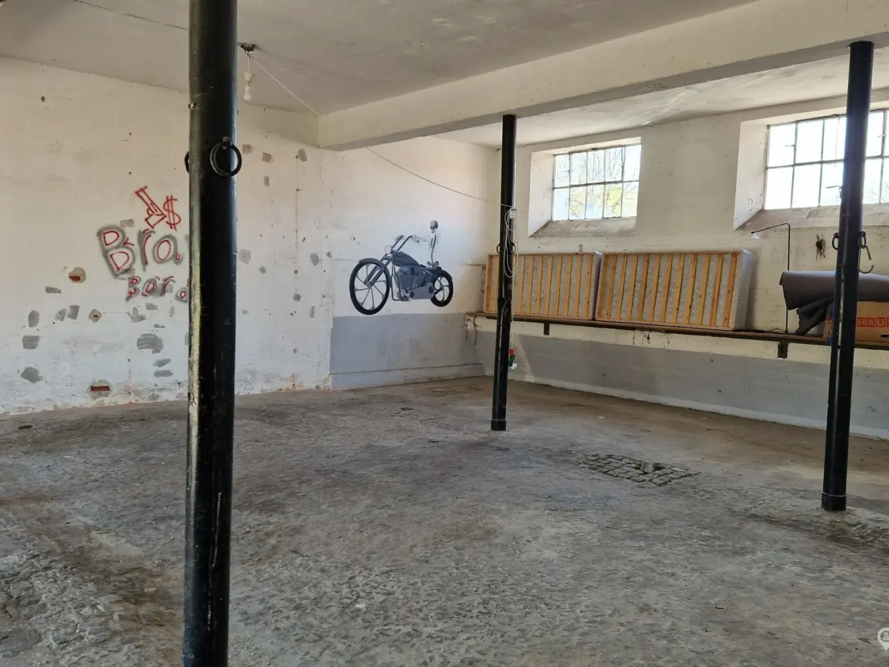 Billede 5 - Velbeliggende garage -og lager lejemål på den gamle Kaserne.