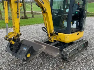 Komatsu PC16R-2