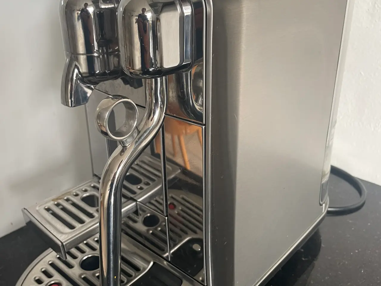 Billede 4 - Nespresso Plus Kaffemaskine, Børstet Stål
