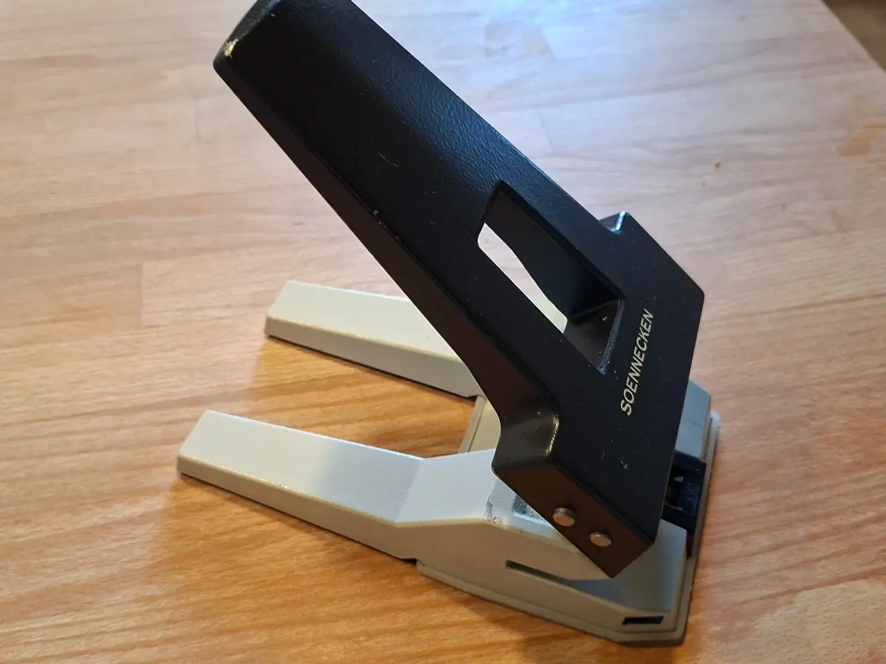 Billede 3 - Kraftig hullemaskine. Mrk. Soennecken.