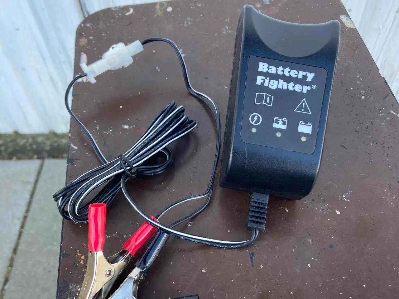 Billede 1 - Stiga. Oplader til Havemaskine batteriet