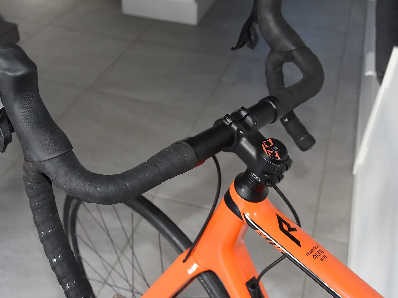 Billede 5 - carbon racercykel med elektronisk gear