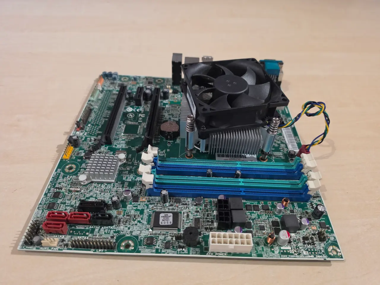 Billede 2 - Bundkort med CPU  intel I5-4590, og CPU køler.