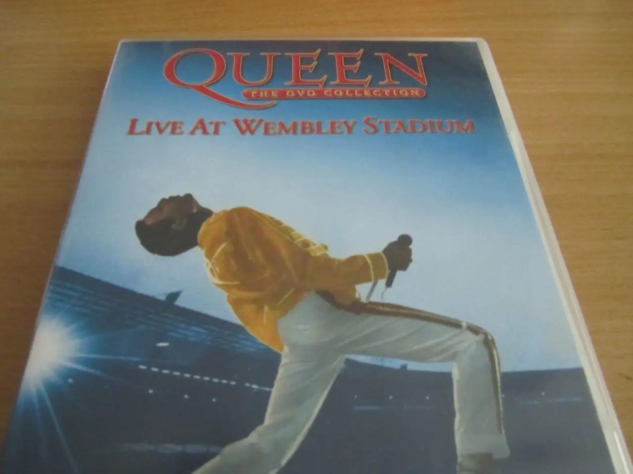 Billede 1 - QUEEN. Live at Wembley Stadium.
