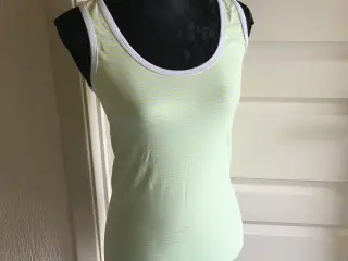 Helt ny Pure Lime top Str. S. Mintgrøn
