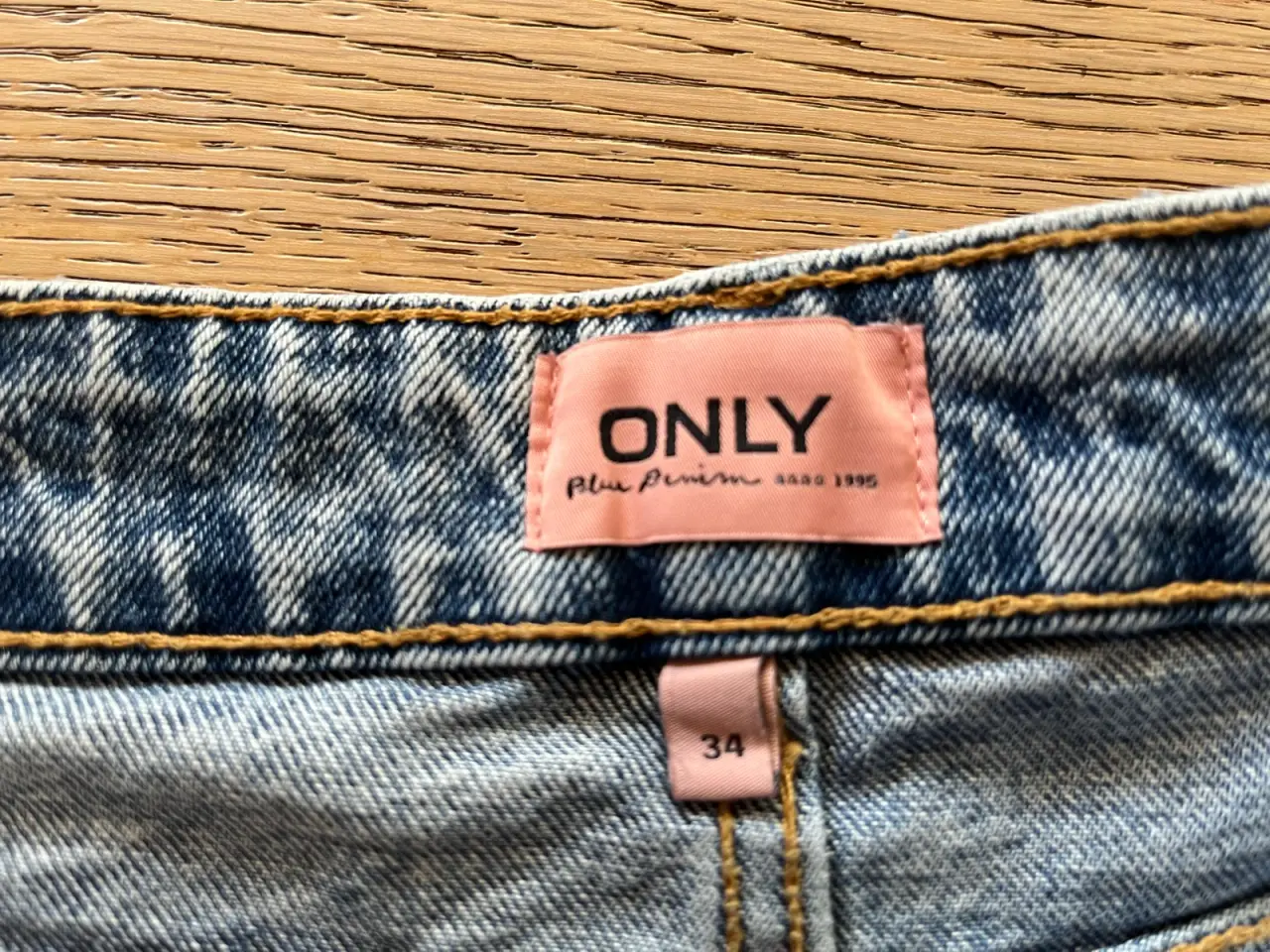 Billede 4 - ONLY denimnederdel lyseblå str 34