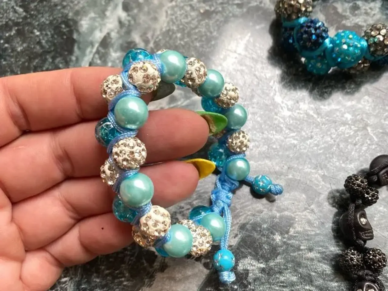 Billede 3 - Nye knyttede armbånd