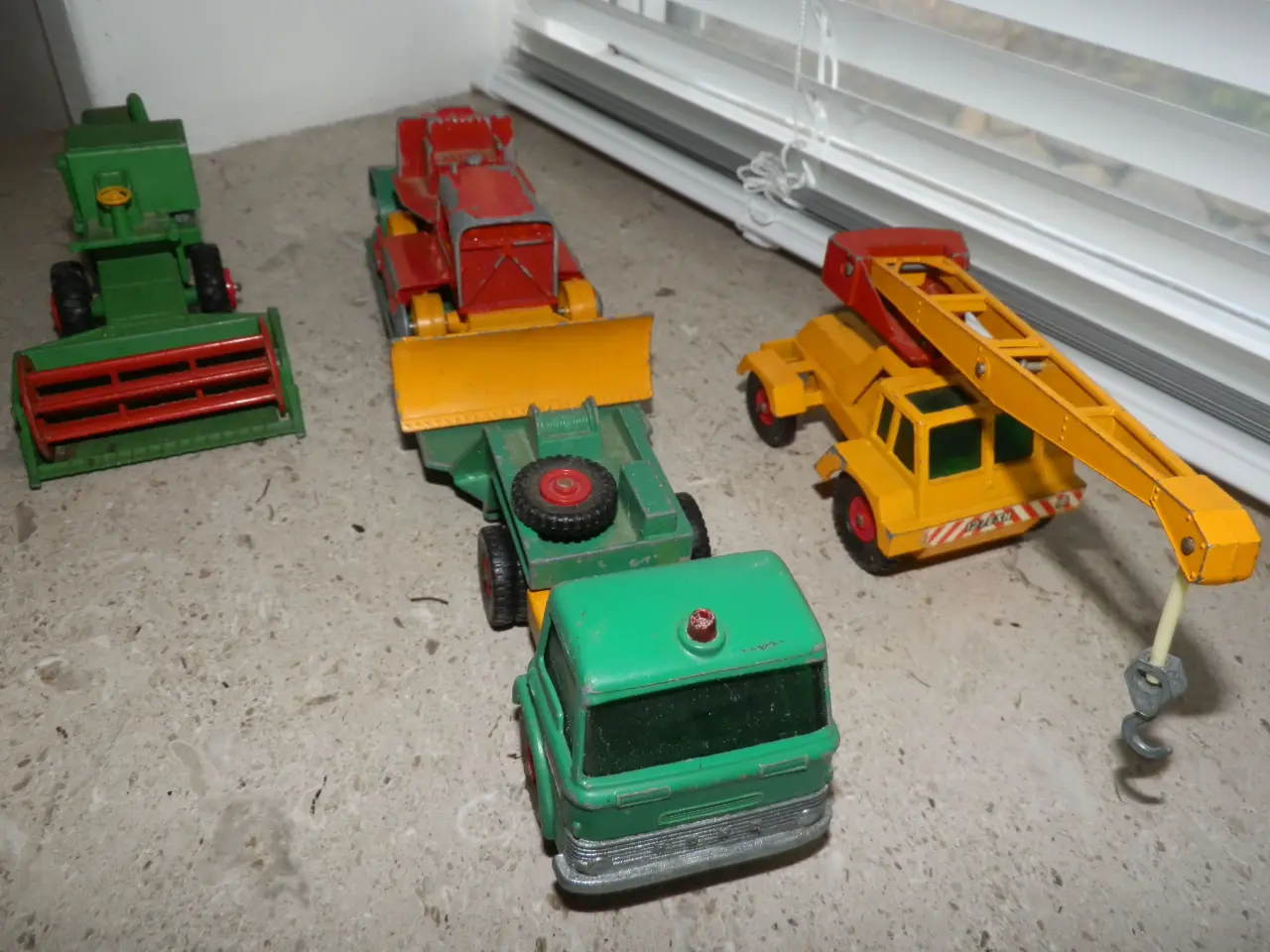 Billede 8 - Matchbox lastbil, dozer og kran