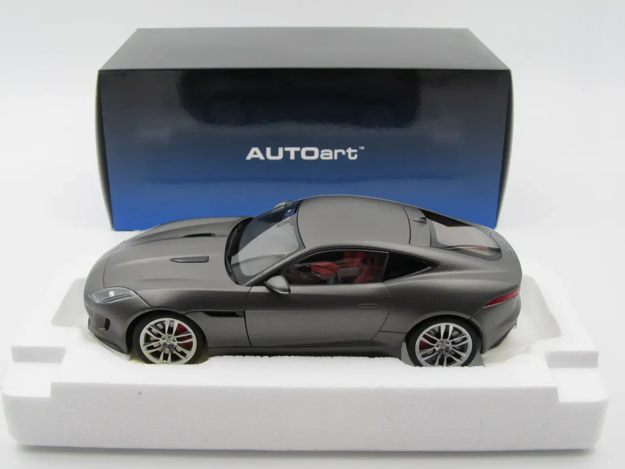 Billede 9 - 2015 Jaguar F-Type R - AUTOart - 1:18