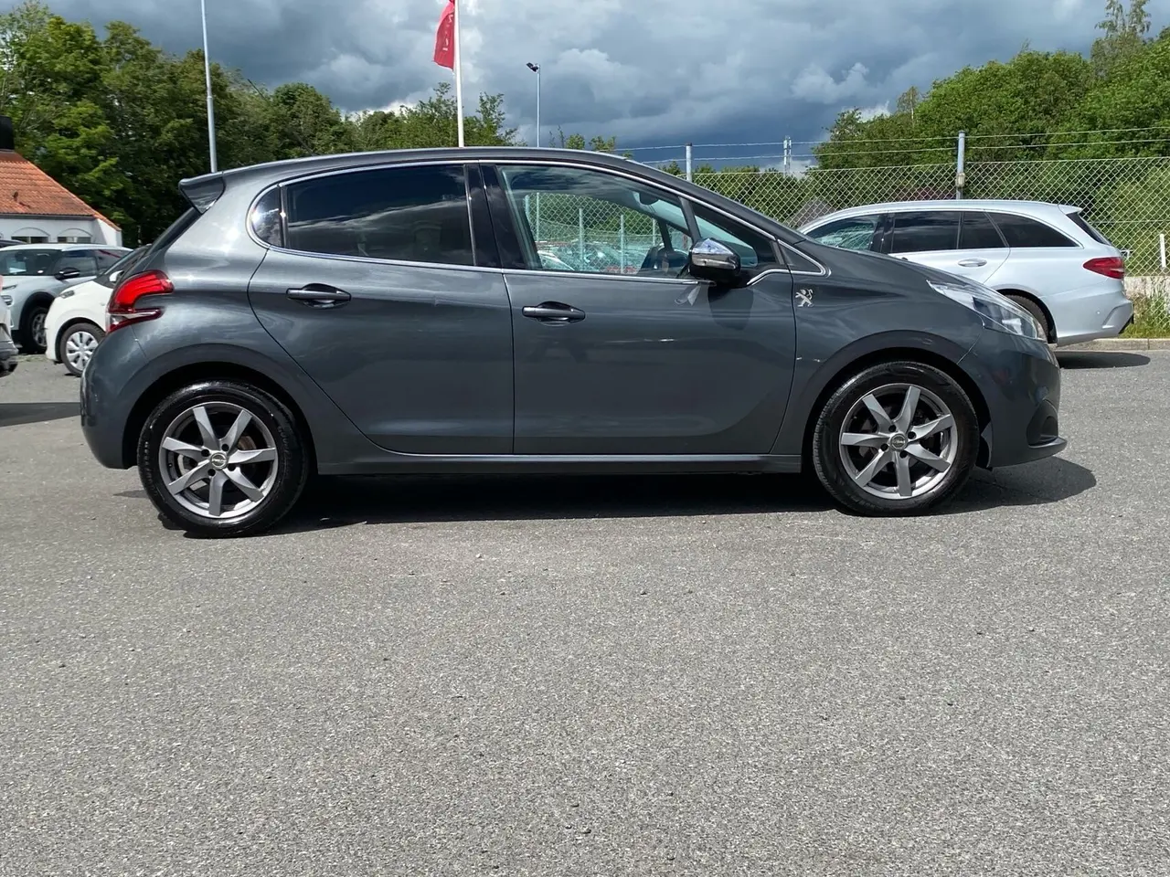 Billede 5 - Peugeot 208 1,6 BlueHDi Allure Sky 100HK 5d