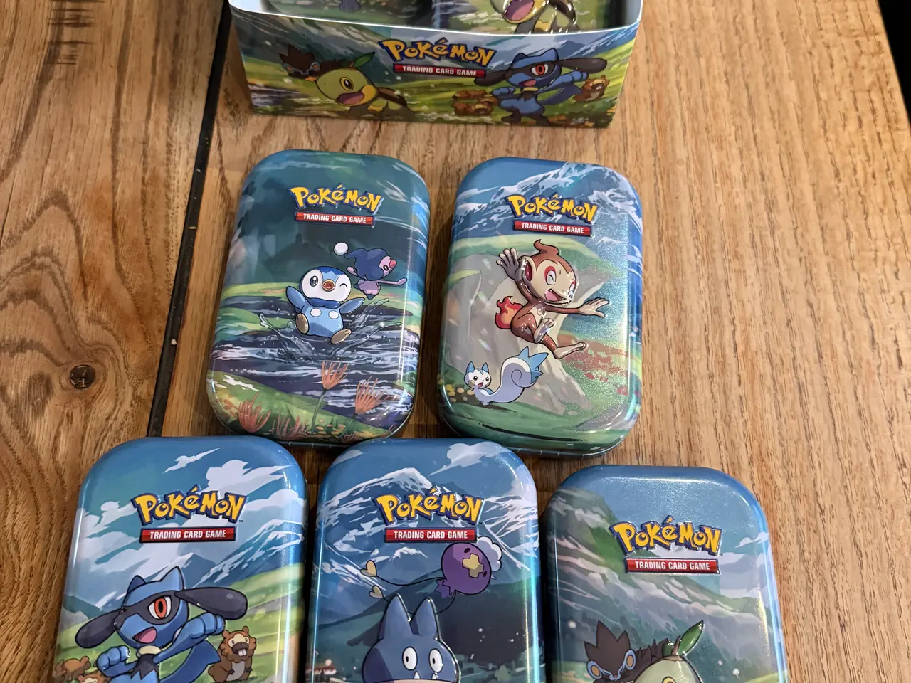 Billede 3 - Pokemon tin displays UDEN KORT
