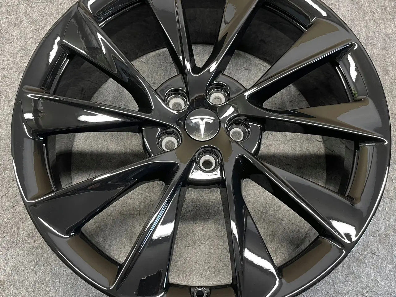 Billede 1 - FÆLGE Tesla S 8,5J i 9J x 21" 5x120