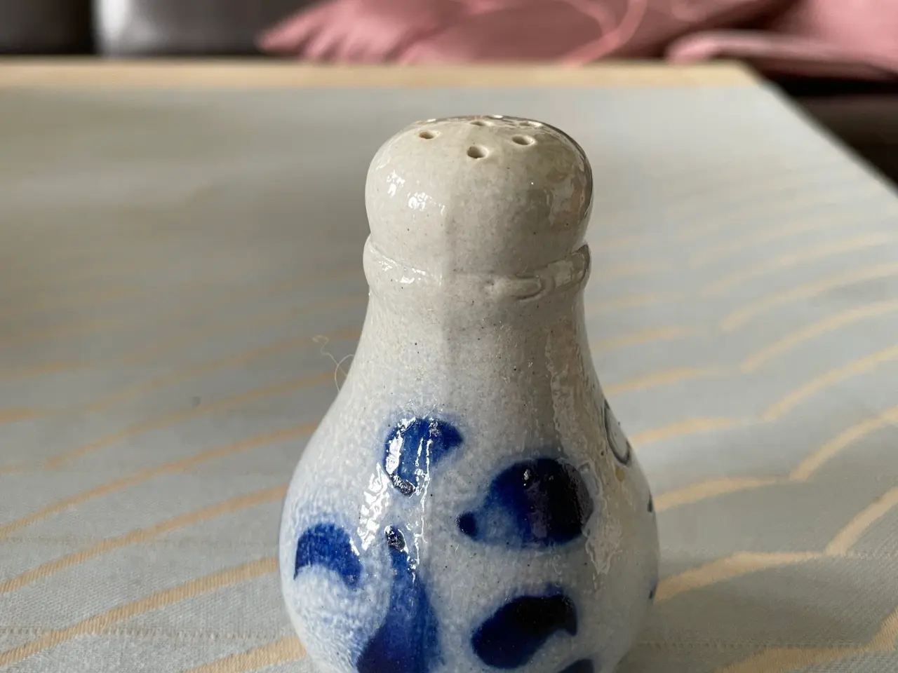 Billede 2 - Saltbøsse i saltglass .