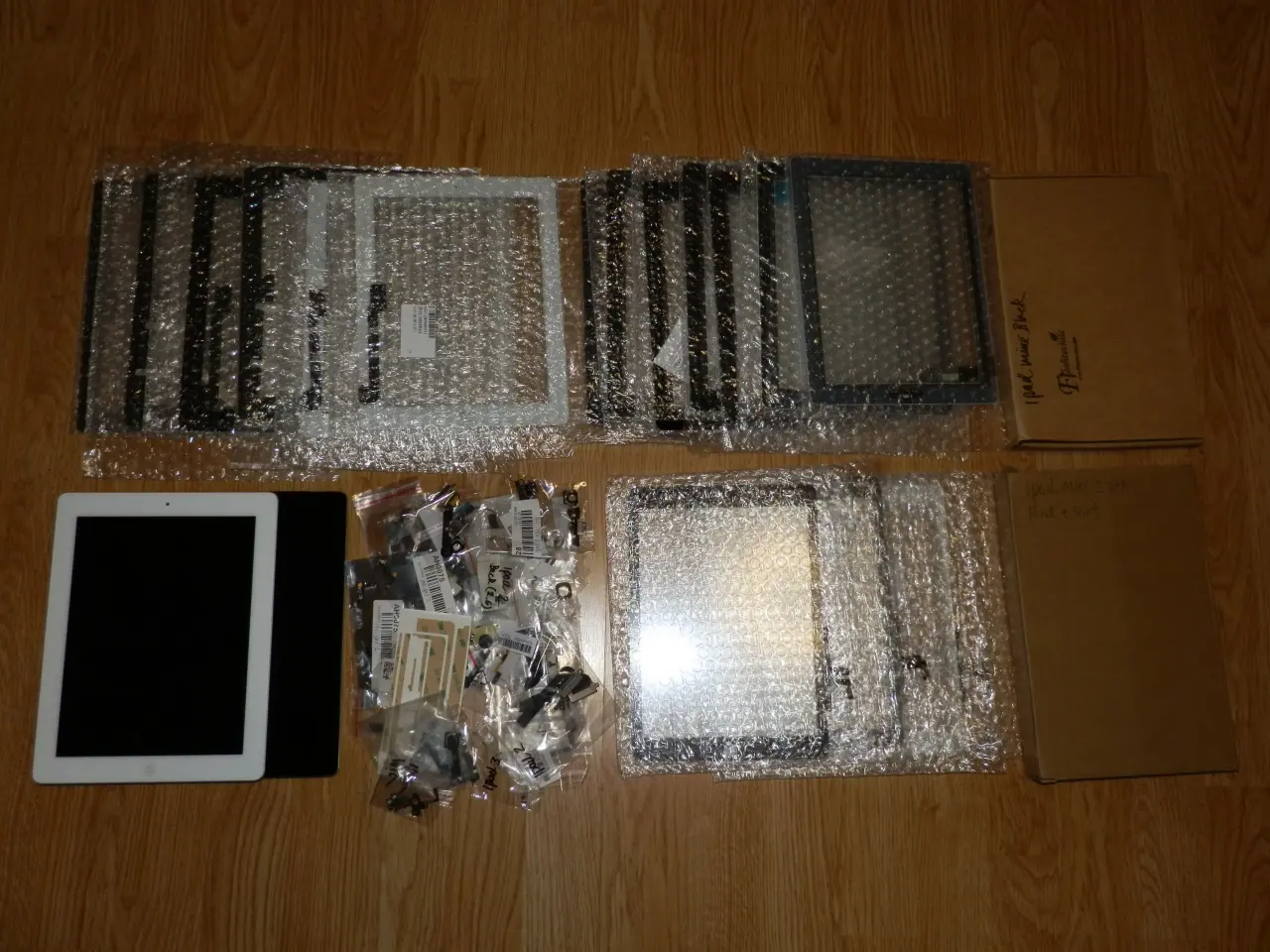 Billede 1 - Lot m. to iPad og 19 Glas Digitizer + div. dele