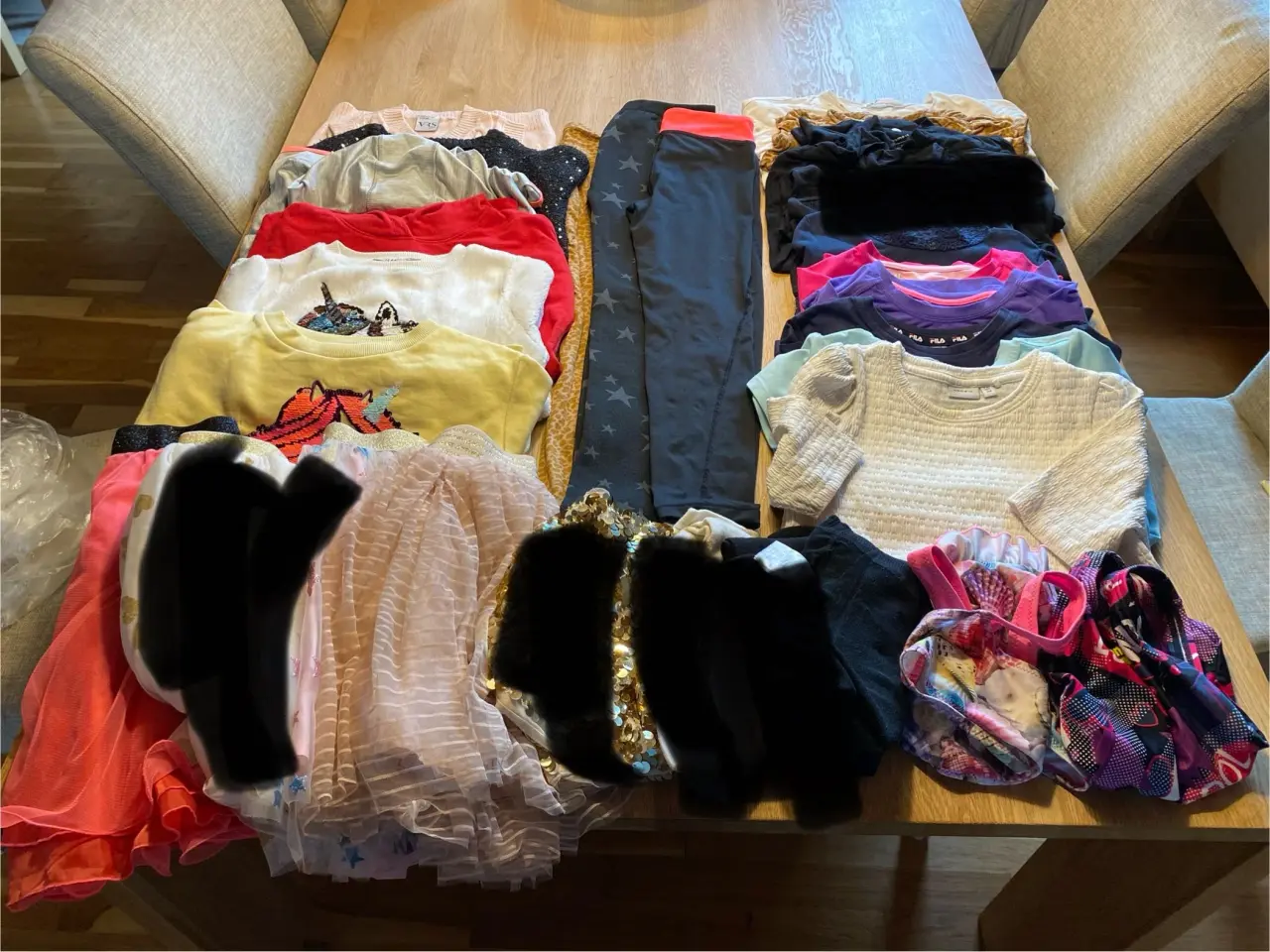Billede 18 - Bluser, sweat, nederdele, tshirt  122/128