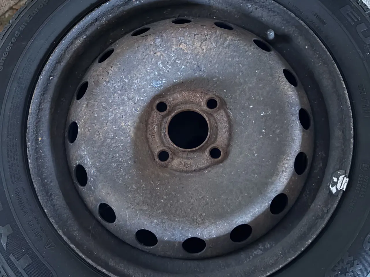 Billede 4 - Tyfoon vinterdæk 185/65 R15 T