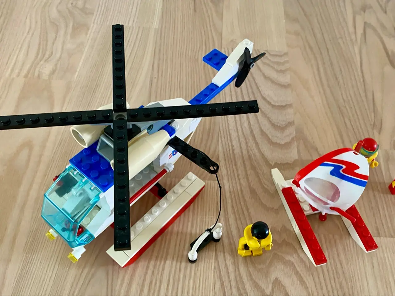 Billede 4 - Lego 6342 Beach Rescue Chopper fra 1993